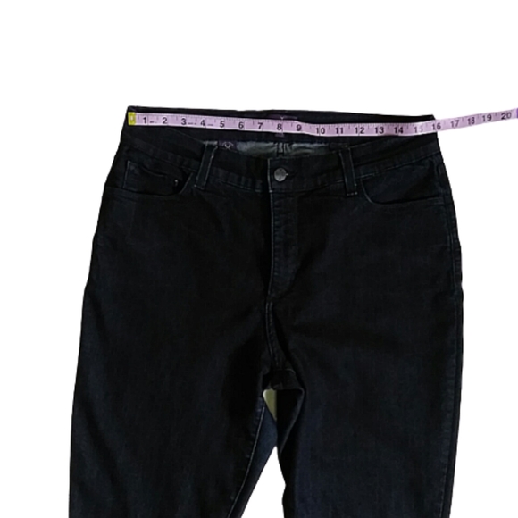 NYDJ crop jeans - Picture 5 of 12